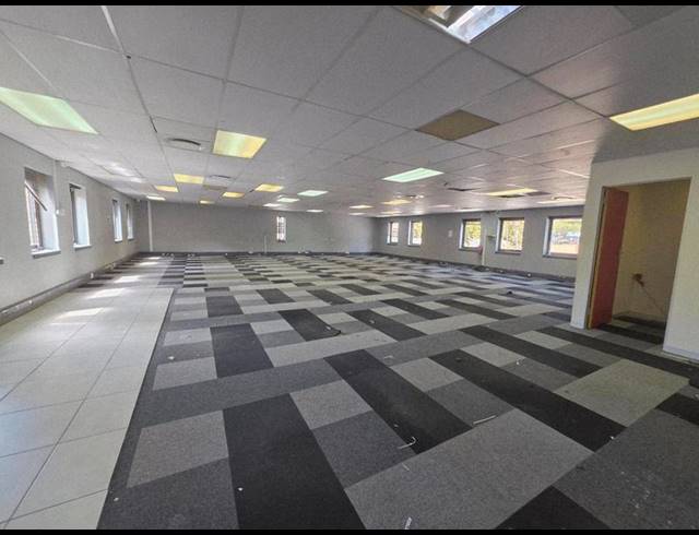 BUSINESS PROPERTY TO RENT IN MENLYN